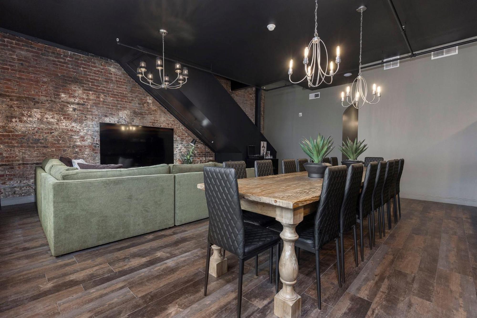 Apartment Penthouse Grand Executive Louisville